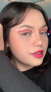 Delineado Navideño 7/24: Tutorial de Maquillaje