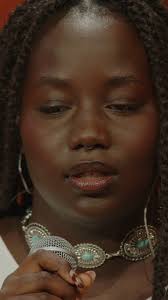 La polvere da sparo fu inventata in Cina da alchimisti che cercavano  l'elisir dell'immortalità. Invece di una vita senza fine, crearono qualcosa  che esplode con un boato, destinato a portare morte. ...