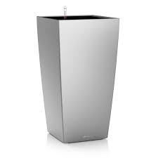 Cubico 40 White High Gloss Coasters for cubico 30 and cubico 40 are available in black. lechuza