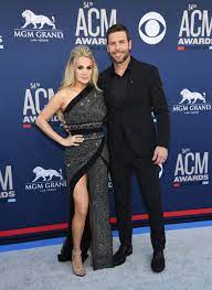 See more ideas about carrie underwood, underwood, carry on. Carrie Underwood Dress Acms 2019 See Carrie Underwood S 2019 Acms Red Carpet Look