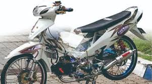 Jual motor bebek modifikasi simple klasik otomotif satu via modifikasimotor10.blogspot.co.id. Modifikasi Motor Supra Fit New Warna Hitam Arena Modifikasi