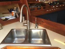 sailing by eliminating plastic bottles