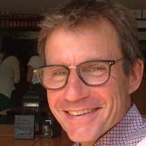 PREDSTAVITEV PREDAVATELJEV