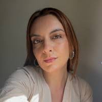 200+ perfiles de «Leticia»