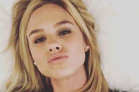 Rebecca Hawks's Instagram, Twitter & Facebook