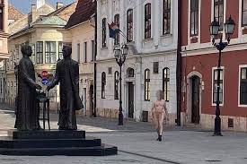 Enjoy the videos and music you love, upload original content, and share it all with friends, family, and the world on youtube. Meghalt Csore Bela Ugytudjuk Hu