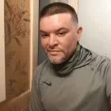 5'3 175 Ibs 🙂‍↔️Threads