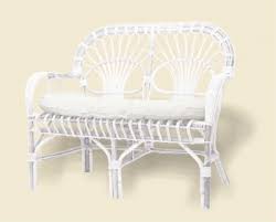 Le proposte per gli abbinamenti migliori. Noleggio Divano In Vimini 2 Posti Color Bianco Completo Di Cuscino Color Bianco