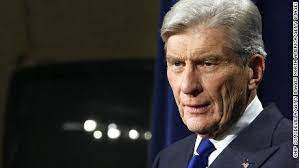 Warner died late on tuesday, with his wife and daughter at his side, his chief of staff, susan magill, said in an email to family and friends. Former Virginia Sen John Warner Dies Cnn Video