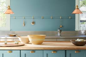 Va da 0 a 100 dove 100 è il bianco puro e 0 il nero assoluto. Revealed The Benjamin Moore Color Of The Year 2021 Plus New Color Trends Homes Gardens