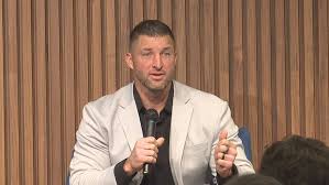 Tim Tebow Highlights Power of Sports at Rochester-Area Event
