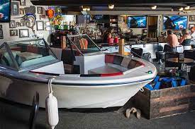 Football, basketball, handball … the best equipment to score! Receive Deals On Drinks At Dive Inn Barventure