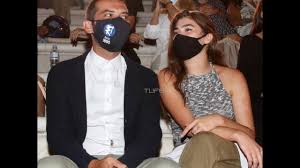 Μπορεί στην αρχή να έκρυβαν τη σχέση τους, αλλά. Xrysa Mixalopoyloy Poia Einai H Panemorfh Zwrzet Apo Tis Agries Melisses Poy Fainetai Pws Eklepse Youtube