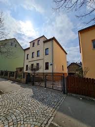 2 raum wohnung zwickau marienthal ab sofort zu vermieten auf wunsch mit einbauküche. 4 Zimmer Wohnungen Mieten In Zwickau