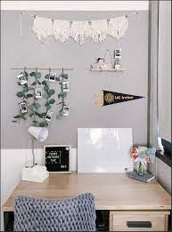 45 Traits Favorite Boho Bedrooms Concepts Dorm Room Inspiration Boho Dorm Room Dorm Room Desk