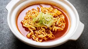 Berikut cara membuat dan resep bihun kuah pedas yang sedap. Resep Mie Kuah Pedas Rumahan Ala Korea Lifestyle Fimela Com