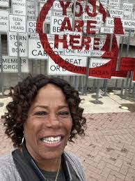 Elizabeth Giddings's Instagram, Twitter & Facebook