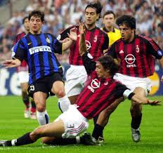 Emre belözoğlu, 7 eylül 1980 tarihinde i̇stanbul'da doğmuştur. Fanatik Pa Twitter Bir Zamanlar Milan Li Yildizlar Emre Belozoglu Nun Etrafini Sararsa Maldini Nesta Gattuso Ve Arka Planda Rui Costa 2003 Inter Emrebelozoglu Https T Co A1l1ynnxt6