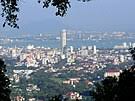 Bandar ini ditubuhkan sebelum era kolonial dan berkhidmat sebagai sebuah bandar nelayan. Templat Bandar Terbesar Di Malaysia Wikipedia Bahasa Melayu Ensiklopedia Bebas