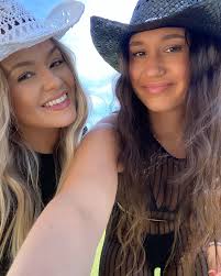 too busy living 🎶🐢