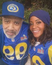 Shari Montgomery's Instagram, Twitter & Facebook