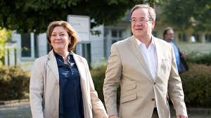 Ein versöhner an der spitze der cdu. Susanne Laschet Privat Hochzeit Nach Prugel Schock So Lernte Sie Ihren Ehemann Armin Kennen News De