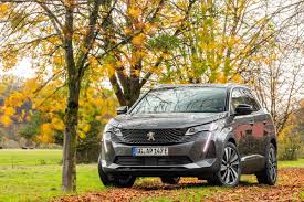 Die zweite generation des 3008 führt peugeot im. Peugeot 3008 2021 Im Test Facelift Fur Den Stilisten Unter Den Kompakt Suvs Meinauto De