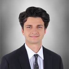 I am very excited to share that I will be joining Value Retail as a  Business Analyst in the Rising Executive Program starting in June. I am  looking forward to joining the