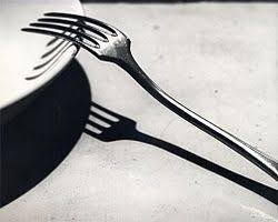 Google Image Result For Http Upload Wikimedia Org Wikipedia En Thumb B B5 Kertesz The Fork Jpg 250p Andre Kertesz Straight Photography Still Life Photography