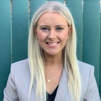 Anna Butt's Instagram, Twitter & Facebook