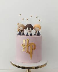 Bonjour Naomi Gateaux De Specialite Sur Instagram A M A Gateau Harry Potter Birthday Cake Harry Potter Cake Harry Potter Food