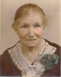 Minnie Whitehead's Instagram, Twitter & Facebook