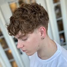 Veronica Nalepka (@the.sustainable.barber) • Instagram photos and videos