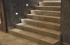 Betontreppen, estrichtreppen, steintreppen und stahlbetontreppen können in der regel bedenkenlos gefliest werden. Pin Auf Fliesen In Steinoptik