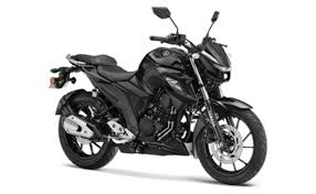 Yamaha r4 is a 250 cc motorbike by yamaha.it is not yet launched but a japanese magazine released the pictures of the r4 250 cc bike and released them.it is a sporty 250 cc bike.the bike has the styling of yamaha r series dna.the bike is meant more for track use rather than street. Yamaha Fz25 Price 2021 Mileage Specs Images Of Fz25 Carandbike