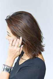 婦人世代の夏の涼しげヘア メイクはシャープさがカギ 大草直子提案 夏を涼しくするstyling idea mi mollet ミモレ 明日の私は もっと楽しい 大草直子 トレンドヘア 髪型