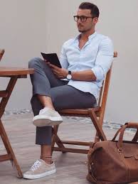This Would Be A Good Look For The Office On Those Really Hot Days Summer Business Attire Best Business Casual Outfits Casual Shirts Outfit