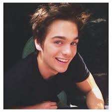 Tessa Bates (tajbates888)