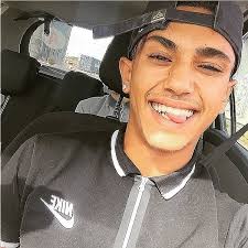 Ma Jolie Dis Moi Que Tu M Aime A La Folie Rayan Dz Boys En 2019 Rebeu Mec Rebeu Bg Peufra