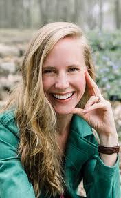 Laurie Krieg's Instagram, Twitter & Facebook