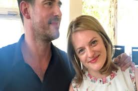 A quantity that is the second power of another: Interview The Square S Elisabeth Moss And Claes Bang Brief Take