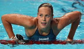Federica pellegrini prepares to race. Nuoto Tokyo 2020 Video Della Semifinale Di Federica Pellegrini