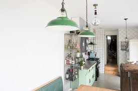 Add industrial style by stringing vintage led filament bulbs across the kitchen. Vintage Industrial Kitchen Industrial Kuche London Von Chloe Edwards Photography