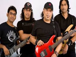 A band news fm pertence ao grupo bandeirantes e tem uma programação jornalística 24 horas por dia. Ayub Bachchu S Iconic Band Lrb Splits Into Halves Bengali Movie News Times Of India
