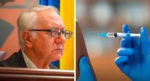 Ministro de Salud recibe llamado de atención por hablar de vacunas del  covid-19