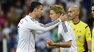 In frankreich zum beispiel ist er der häufigste familienname und auch im englischsprachigen raum tragen viele diesen nachnamen. Martin Odegaard Ute Av Real Troppen