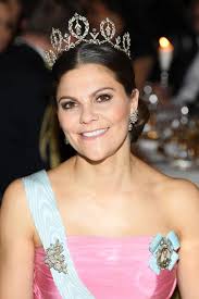 Schwedens kronprinzessin victoria und ihr ehemann prinz daniel sind positiv auf das coronavirus getestet worden. Victoria Prinzessin Von Schweden Steckbrief Bilder Und News Web De