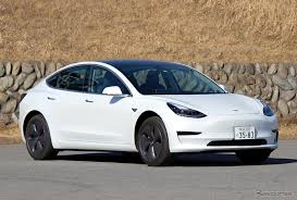 オートパイロットやオートパーキング、ギア シフト、モバイル アプリ、フロント トランクへの収納、電気自動車用充電ステーションでの充電、キー カードによるアクセス、bluetooth機能など、tesla model 3の操作方法をショート サポート ビデオでご紹介します。 ãƒ†ã‚¹ãƒ© ãƒ¢ãƒ‡ãƒ«3 æ–°åž‹è©¦ä¹— å¾Œè¼ªé§†å‹•evã®æ¥½ã—ã•ã¯ ç´  ã®ã‚°ãƒ¬ãƒ¼ãƒ‰ã§ã‚‚å'³ã‚ãˆã‚‹ ä¸¸å±±èª  ãƒ¬ã‚¹ãƒãƒ³ã‚¹ Response Jp