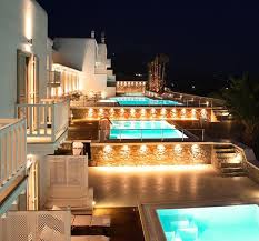 Aileniz ile güzel bir tatil geçirmek isterseniz yalıkavak'ta yer alan delta beach resort erken rezervasyon fırsatları ile sizleri bekliyor. Mykonos Residence Mykonos Hotels Greece Hotels Beautiful Places