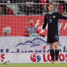 Матвей сафонов родился в краснодаре 25 февраля 1999 года. Evro 2020 Match Finlyandiya Rossiya 16 Iyunya 2021 Goda V Osnove Sbornoj Rossii Matvej Safonov Pochemu On A Ne Shunin Chempionat